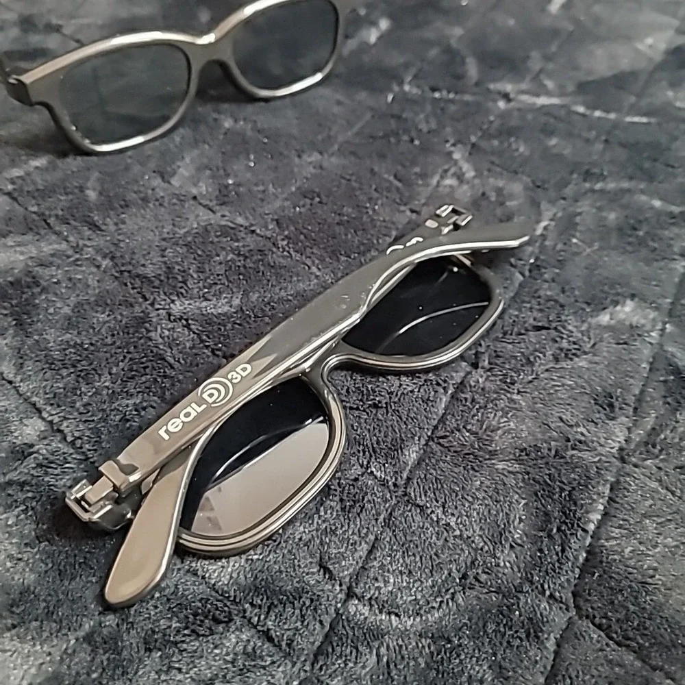 Real D 3D Glasses ~ 4 Pairs For Use With Compatible 3D‎ TV Monitors Laptops